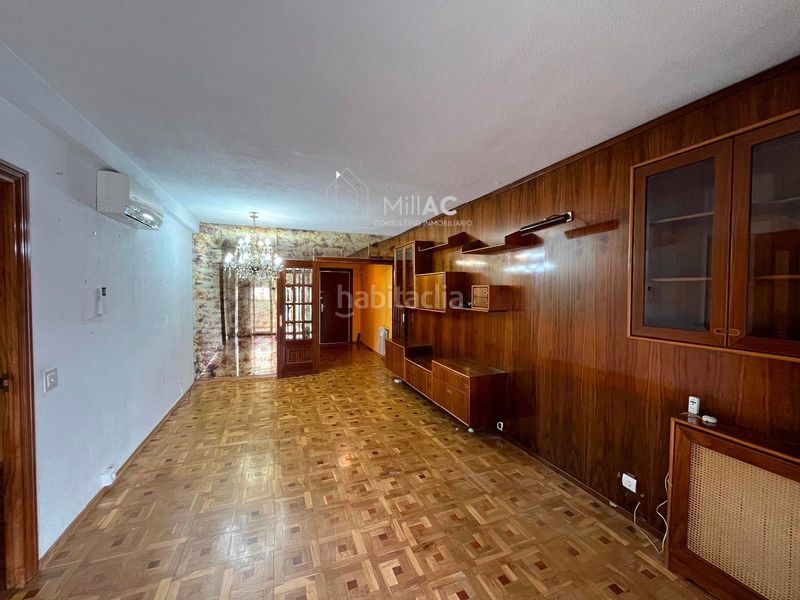 Foto b9255054-f5fe-42a7-ad0d-ac507abcd773. Piso en La Paz Madrid