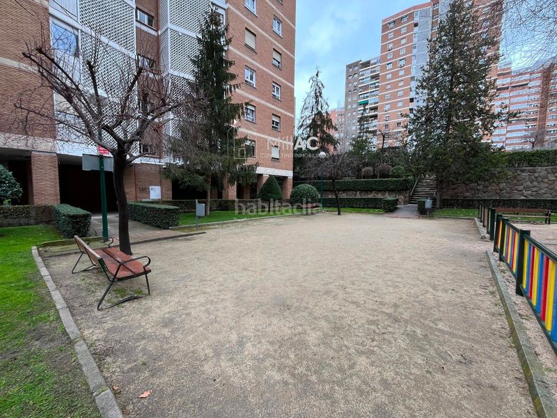 Foto 68f82b6e-2886-4dfc-9b4c-f426f64c03ef. Piso en La Paz Madrid