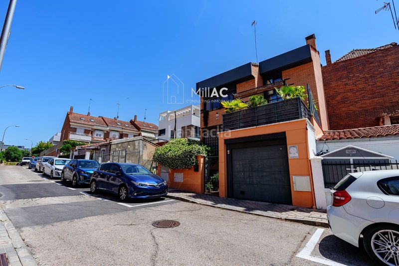 Foto 41cc1c1f-ae08-42df-8cbf-80c76795a65a. Casa adossada amb calefacció aparcament piscina a Madrid