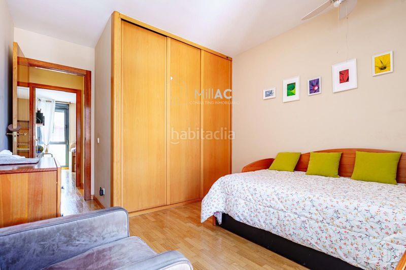 Foto 8e91b1ac-4605-44c2-8950-04cd99d44195. Casa adossada amb calefacció aparcament piscina a Madrid