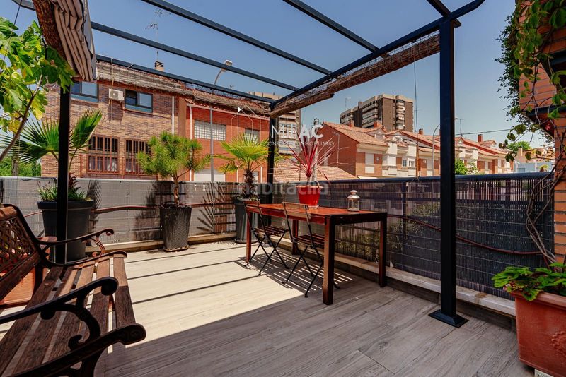 Foto fd0de5d0-e4f8-4239-867c-1f9d7d029b01. Casa adossada amb calefacció aparcament piscina a Madrid