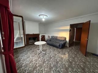 Casa aparellada a Begíjar. Casa en venta en begíjar