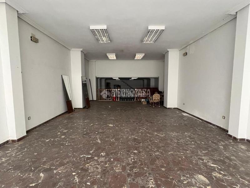 Foto b4f7df36-2e73-4c77-801e-38d1c2a17dc7. Casa pareada casa en venta en Centro ciudad Linares