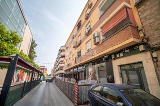 Pis a Linarejos. Piso en venta en linares