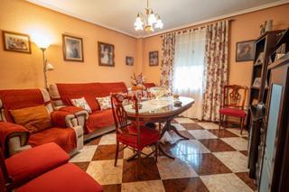 Maison jumelée à Arrayanes. Casa en venta en linares