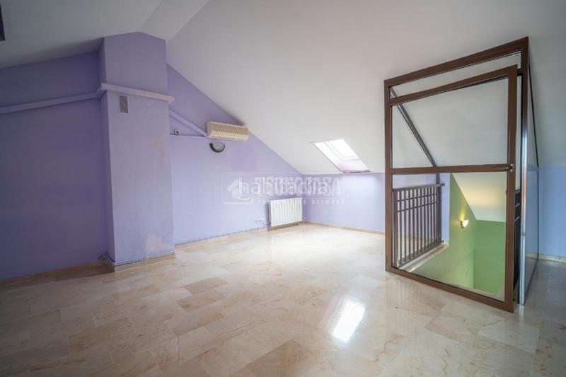 Foto 85cf505d-44e8-4cd0-b075-7753b41b2b25. Piso  en venta en Linarejos Linares