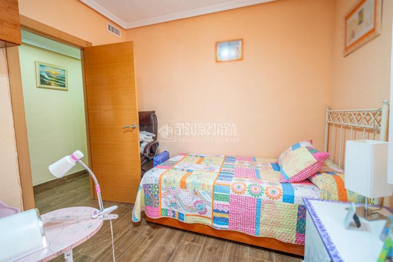 Foto 18c0b82f-3239-493f-ac60-f7903f09859b. Appartement avec chauffage dans Linarejos Linares