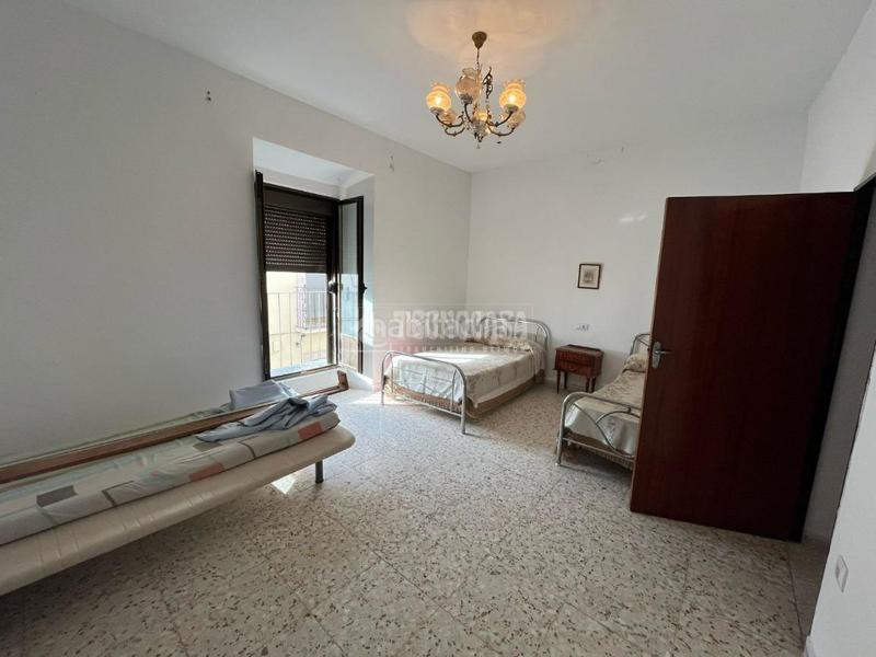 Foto 1a726bd9-5a86-4cf9-a806-67c081eb9d6c. Casa pareada casa en venta en Baeza