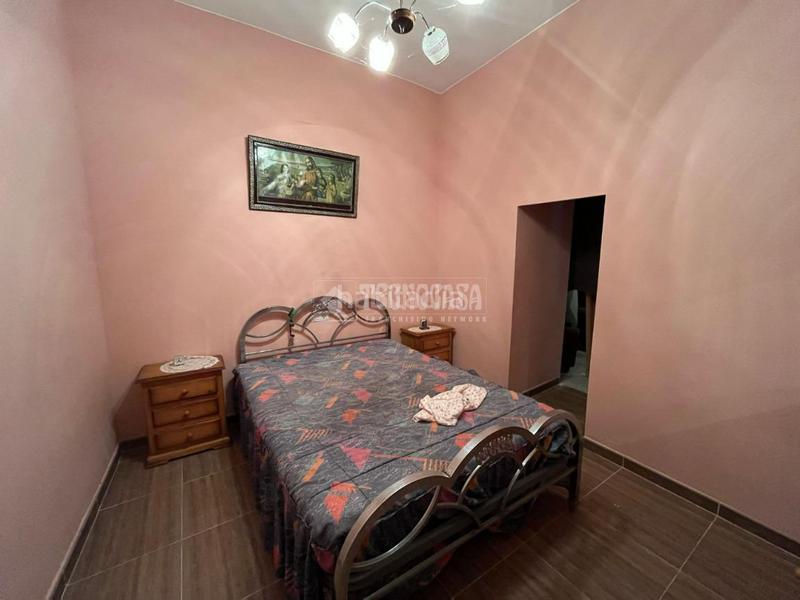 Foto e622be48-c86d-4678-9ccc-87953e7c02ca. Casa pareada casa en venta en Baeza