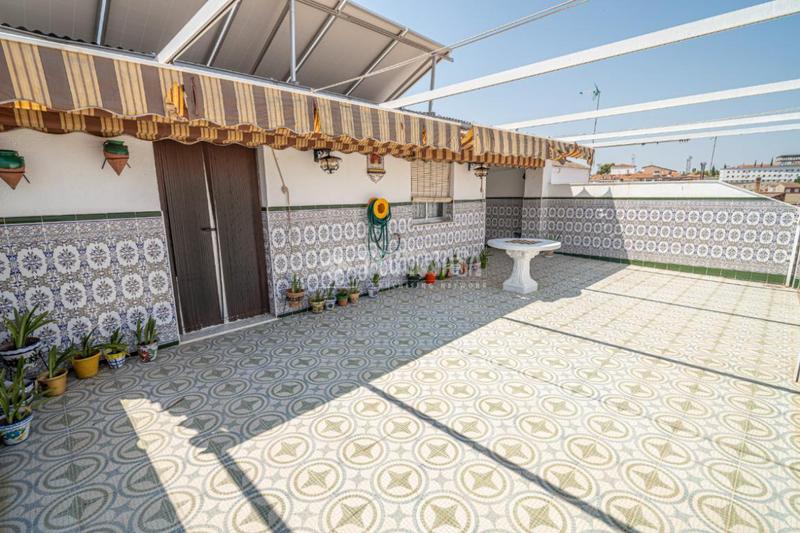 Foto 289b5ae6-6c36-4fb1-8ba2-6d54c9c3f648. Towny house in Bailén