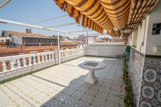 Casa aparellada a Bailén. Casa en venta en bailén