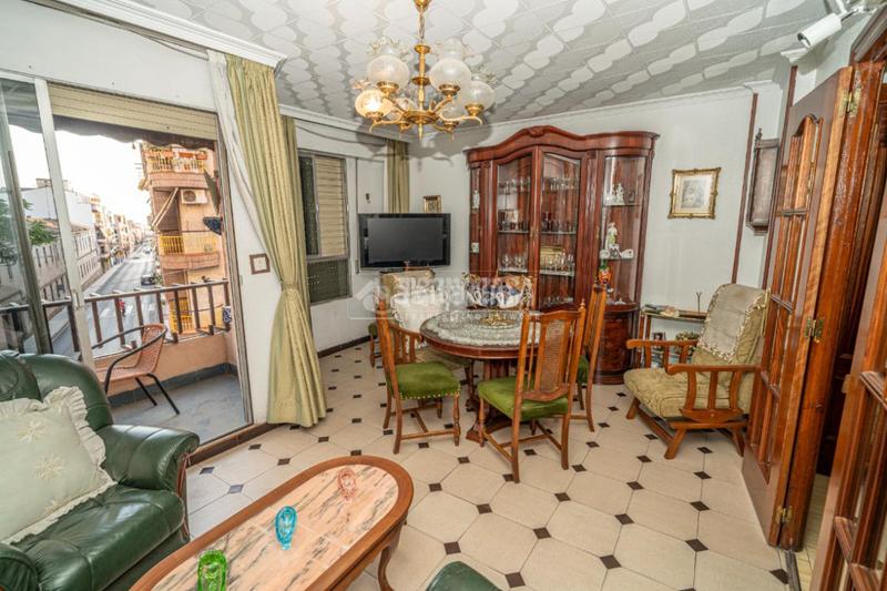 Foto c5c65a60-ba43-4c4b-be76-b550d3d602dc. Piso  en venta en Linarejos Linares