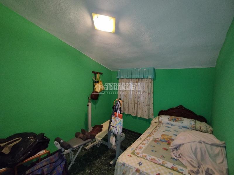 Foto 2b65d4e5-a89f-4880-82d2-6b41bdb34c60. Casa pareada casa en venta en Andújar