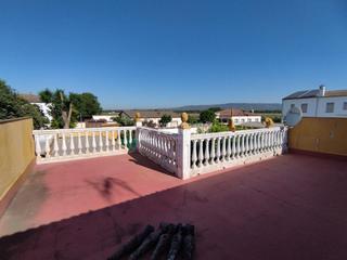 Casa aparellada a Andújar. Casa en venta en andújar