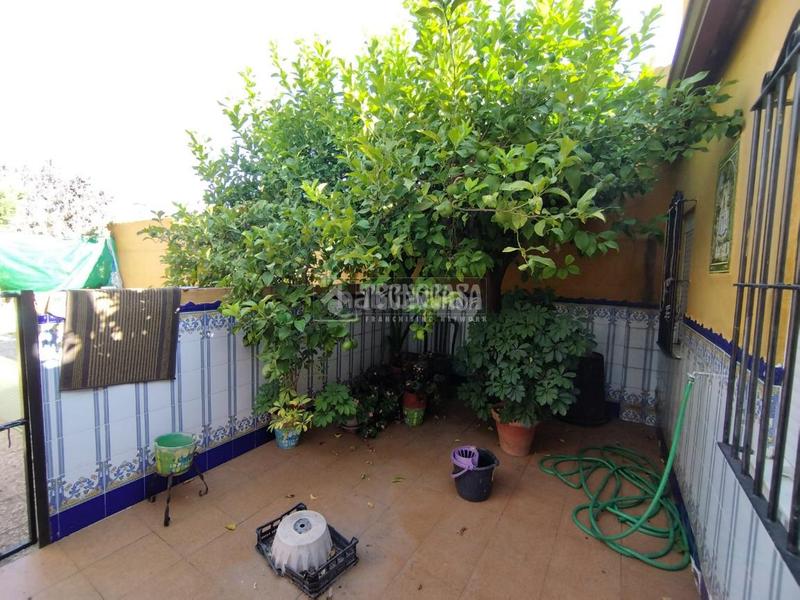 Foto 7b53c98e-06ad-4f97-a3dd-385f78e1a0e6. Casa pareada casa en venta en Andújar