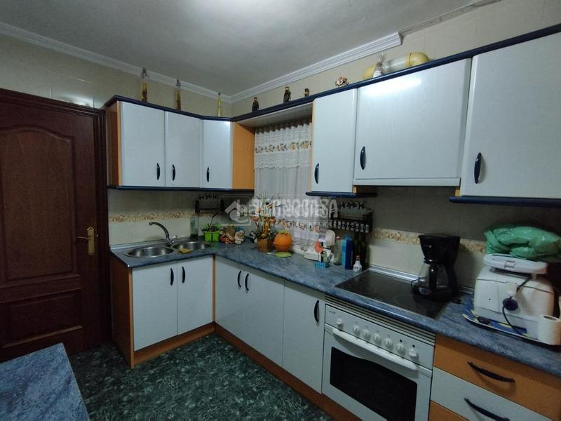 Foto d3d8d37c-a989-44d6-aac1-8045f29dc96c. Casa pareada casa en venta en Andújar