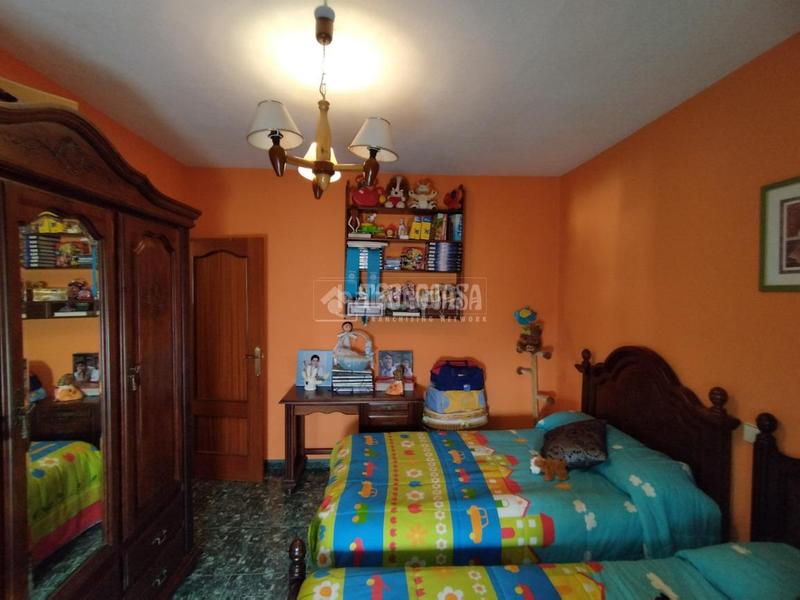 Foto fdd9253a-7f96-4f69-8119-b7f049de85e5. Casa pareada casa en venta en Andújar