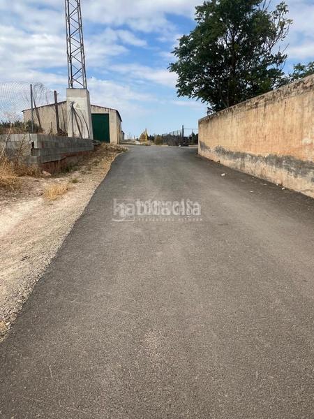 Foto dfdcdbce-9156-4459-ad0d-b57dc82fc25c. Solar industrial terrenos en venta en Torreblascopedro