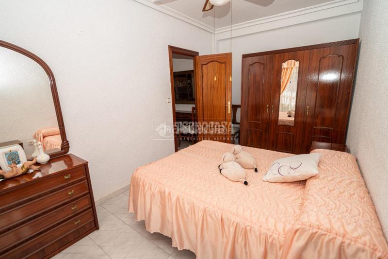 Foto eccc2190-1d4b-49ae-85ff-49bfd9d0a600. Piso  en venta en Linarejos Linares