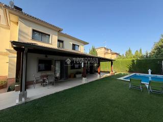 Casa a Baeza. Casa en venta en baeza