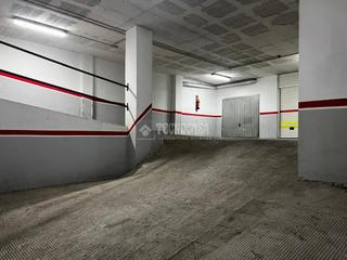 Parking coche en Centro ciudad. Boxplaza de garaje en venta en linares