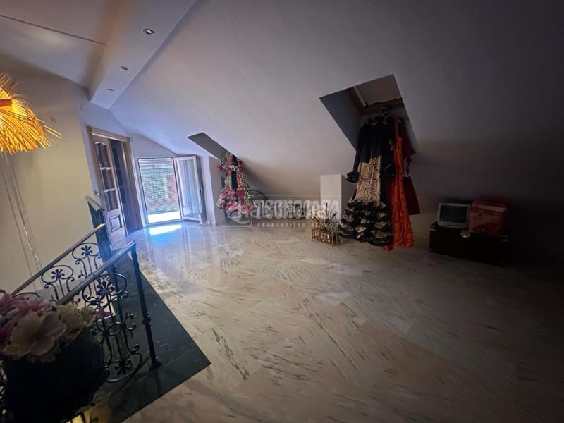 Foto 444c1a39-ac53-49a7-8b3d-82b96b98f274. Casa  en venta en Arjonilla