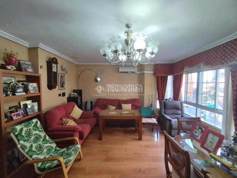 Foto b699e514-772b-494a-89a8-a91c9a6e3693. Piso  en venta en Andújar