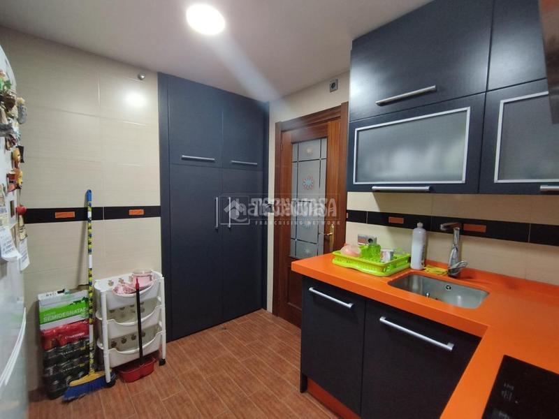 Foto c1085013-121a-4b25-bb9e-4d03f05ed08c. Piso  en venta en Andújar