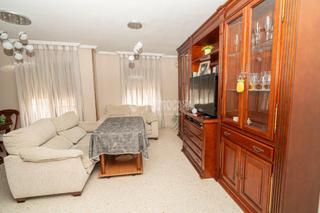 Pis a Centro ciudad. Piso en venta en linares