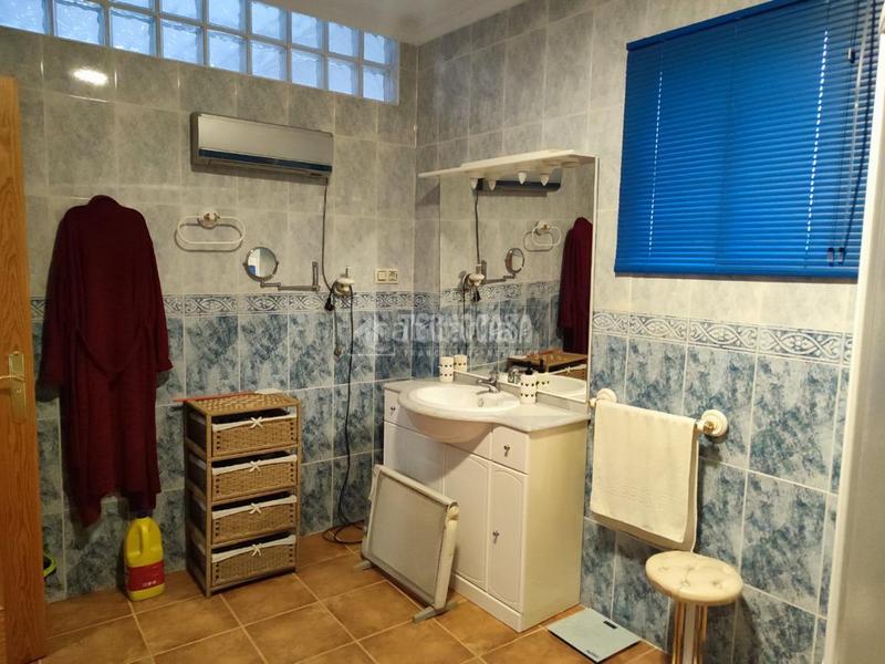 Foto 74e9d9ed-c1f6-4196-b52f-e4298d2a32ca. Bauernhof mit parking pool in Centro ciudad Linares