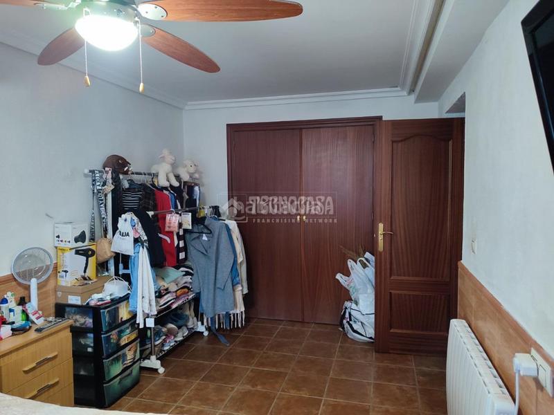 Foto 82a5ca2d-42d6-4f91-84b7-e7b7b9ffab62. Bauernhof mit parking pool in Centro ciudad Linares