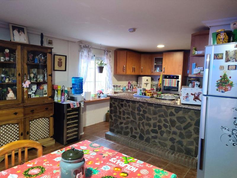 Foto a73359a0-770b-46ec-86c0-1ed3f7946406. Bauernhof mit parking pool in Centro ciudad Linares