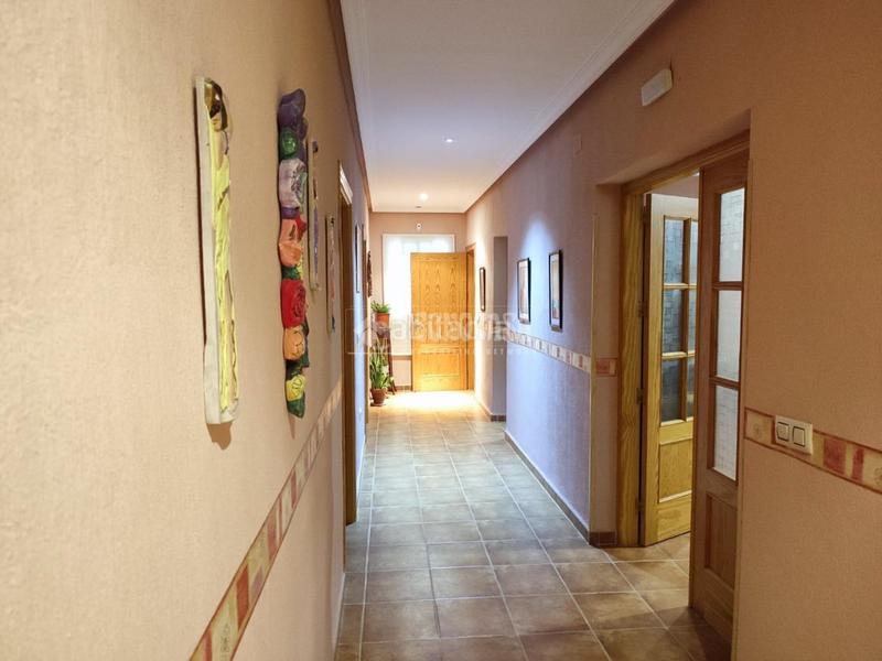 Foto b4c614c4-ecc2-48c3-970f-5eb54957fae0. Bauernhof mit parking pool in Centro ciudad Linares