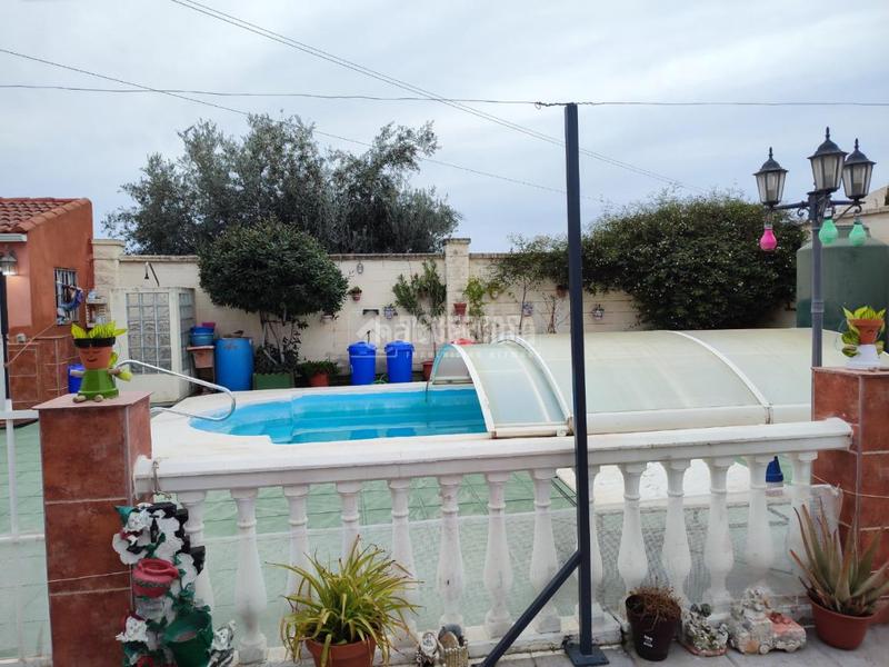 Foto b84cb5c0-7b78-479e-b12e-8164a6d5a648. Bauernhof mit parking pool in Centro ciudad Linares