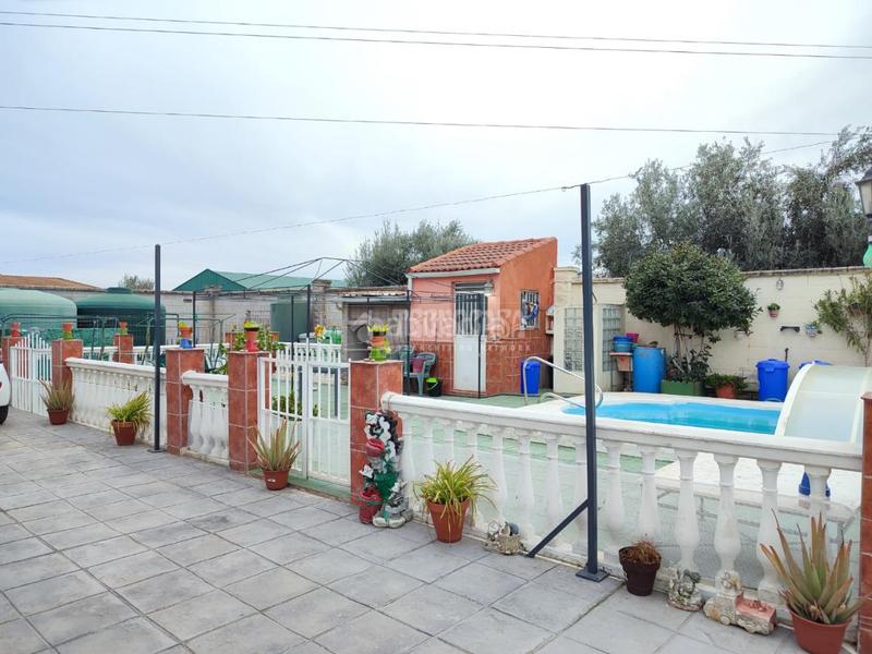 Foto c20a505b-648b-45b3-9425-aced193a9273. Bauernhof mit parking pool in Centro ciudad Linares