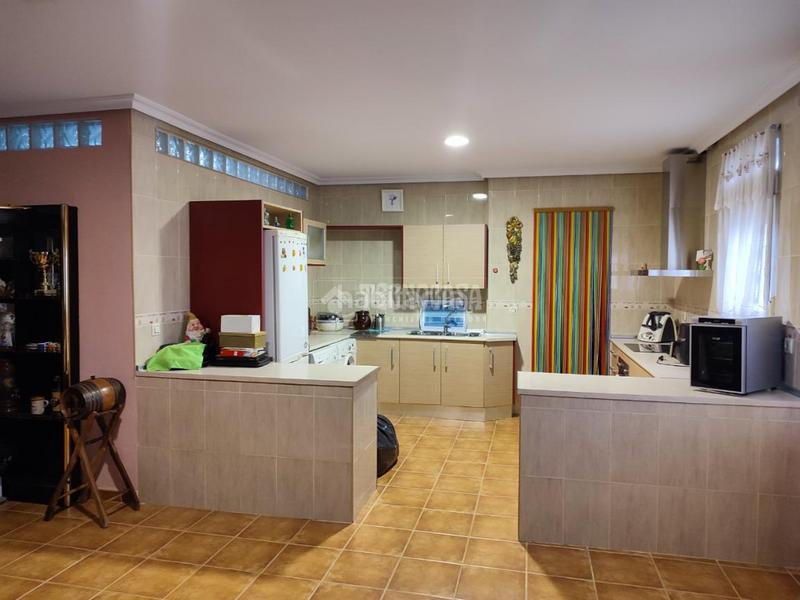 Foto c9b11149-0a6e-450a-a33d-5259638db7ca. Bauernhof mit parking pool in Centro ciudad Linares