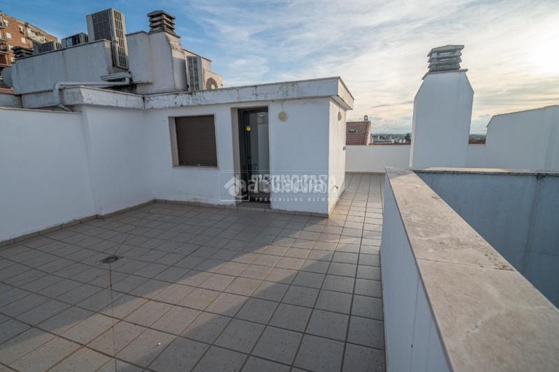 Foto 09b0da4c-2c8f-4e96-9be0-619e9712a76c. Piso  en venta en Linarejos Linares