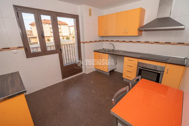 Foto 2b50b244-ec4d-4c84-95d2-6e5430b72695. Piso  en venta en Linarejos Linares