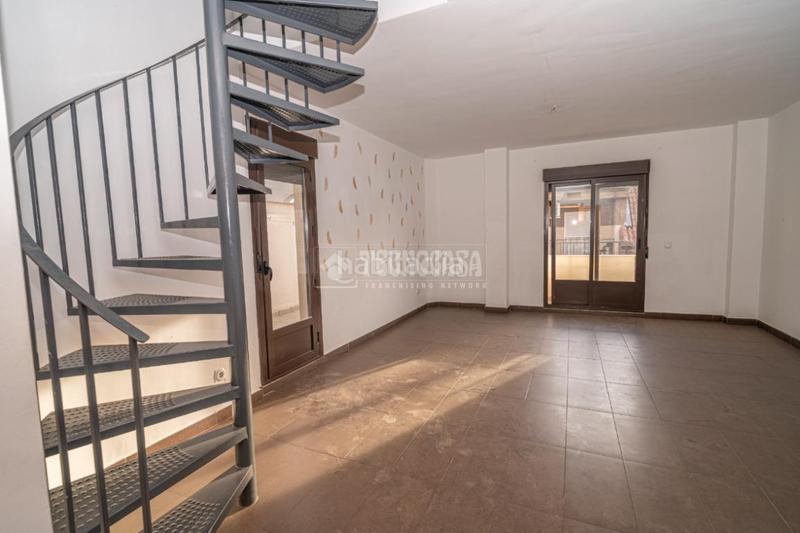 Foto fdae0de4-6491-48f6-b0eb-2db68b177ab4. Piso  en venta en Linarejos Linares