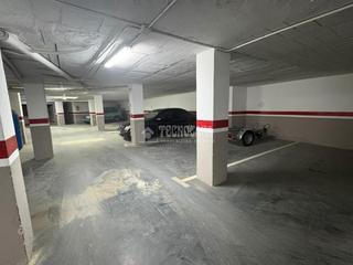 Aparcament cotxe a Centro ciudad. Boxplaza de garaje en venta en linares