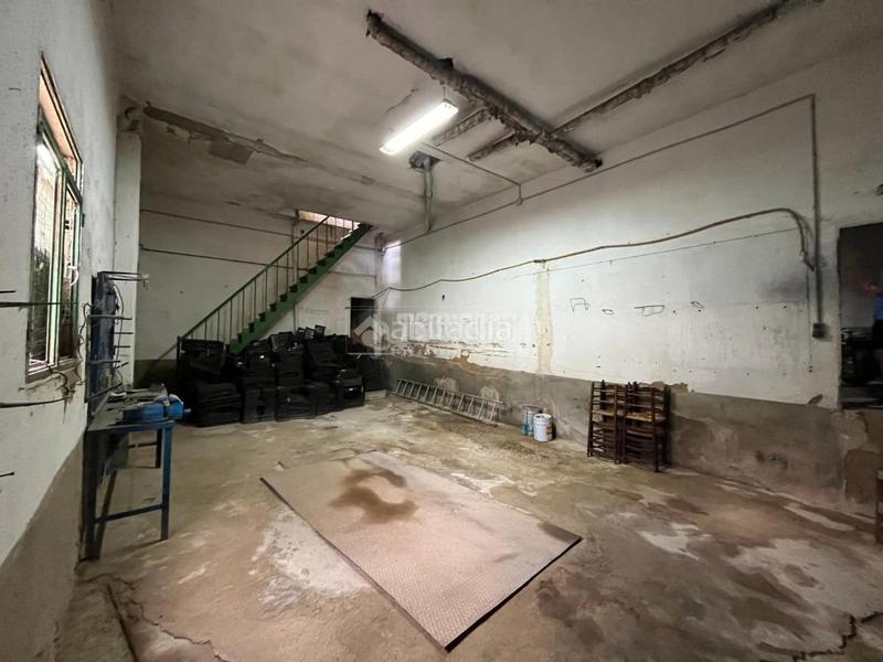 Foto 3b595a4e-5f59-4476-81b4-20ddc6dee238. Casa aparellada a Linarejos Linares