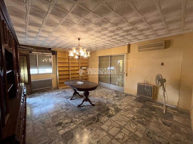 Foto a6ac0a97-4c90-4785-9bf8-910294ff1f2c. Casa aparellada a Linarejos Linares