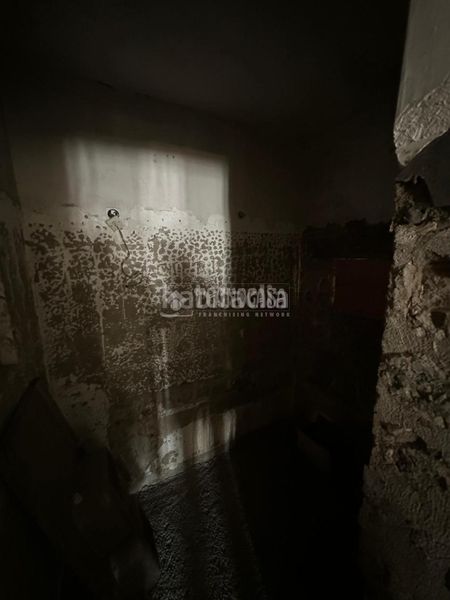 Foto e8f1416c-e17c-45c8-a3a7-9160aaf822bd. Casa a Mengíbar