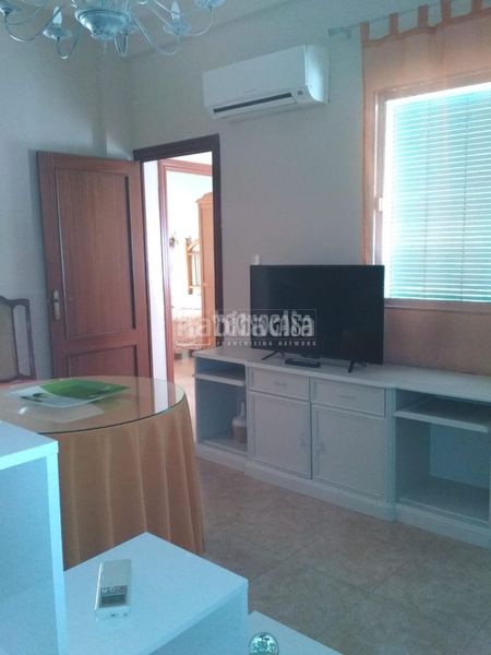 Foto 4a4fecd7-34bd-4a91-90e8-f0c254e6741a. Casa aparellada a Centro ciudad Linares