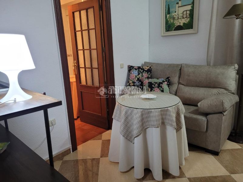 Foto c5f6f709-61f8-455e-bb5f-e1c375baed2f. Casa aparellada a Centro ciudad Linares