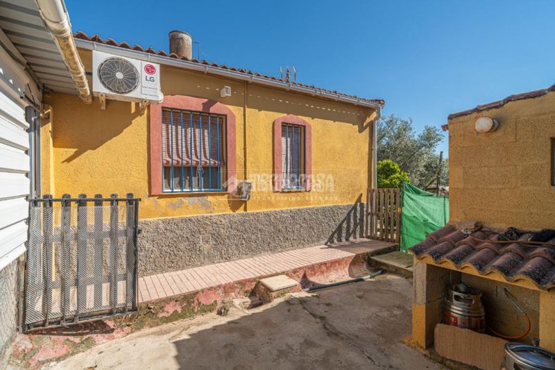 Foto 985ffc75-8e89-4639-91a7-e3c28eb7f614. Masia amb aparcament piscina a San Roque - La Cruz - La Rozuela Linares