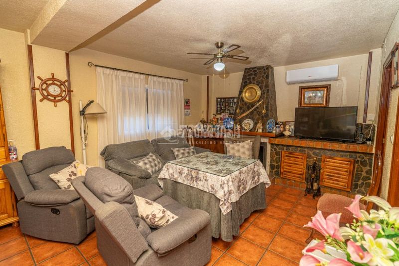 Foto c74ecf37-358c-4a1d-9093-1203b5953e10. Masia amb aparcament piscina a San Roque - La Cruz - La Rozuela Linares