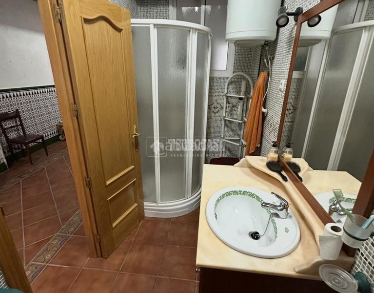 Foto 5a08586a-dbd9-4e8b-a2b7-7cd4f4ae3c85. Casa amb calefacció a Mengíbar