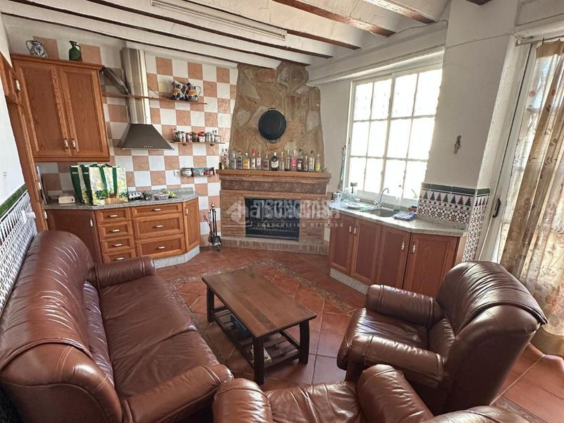 Foto ed80da6f-5a7a-4b0f-a21a-dea54050594f. Casa amb calefacció a Mengíbar