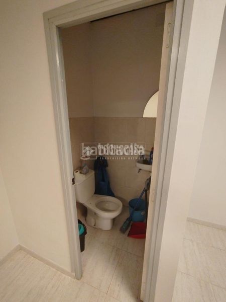 Foto 4aea854c-058b-45a5-a2e8-c3779abd832c. Geschäftsraum in Mengíbar